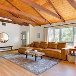 Stunning Twain Harte Cabin With Wraparound Deck!