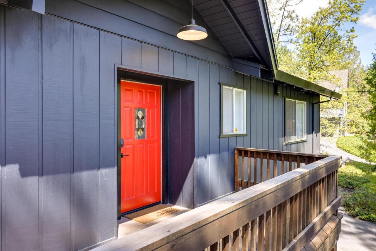 Casa vacanze Stunning With Wraparound Deck! *